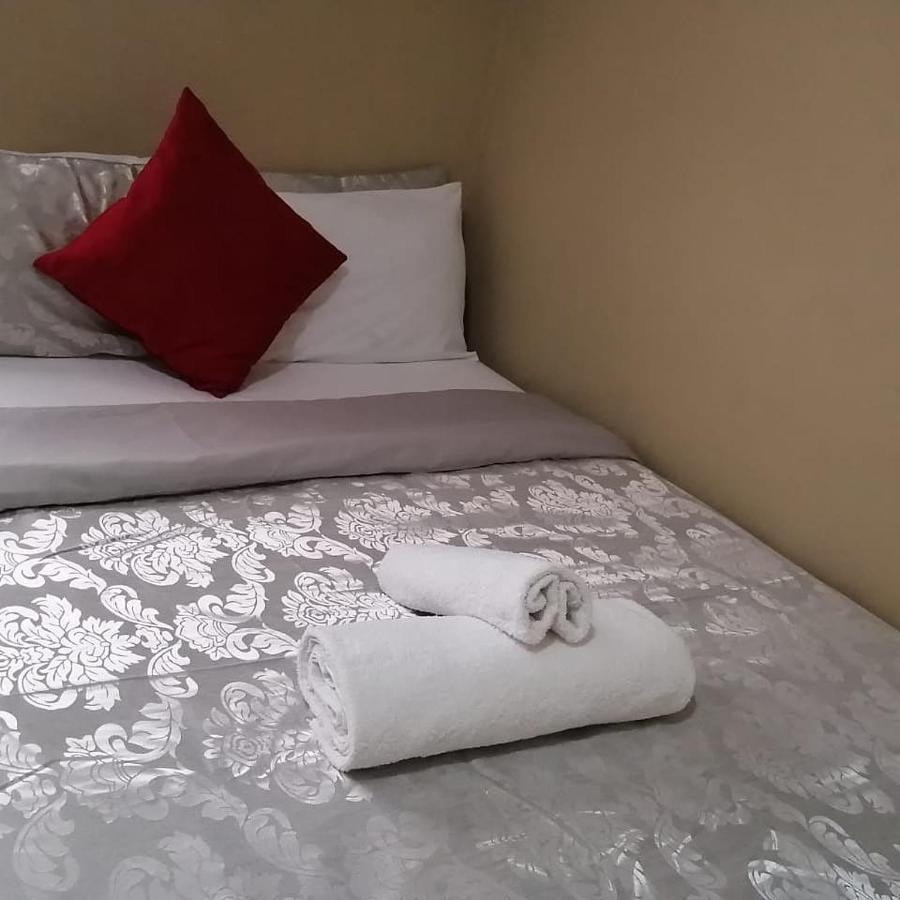 Royal Lodge Witbank Exterior foto